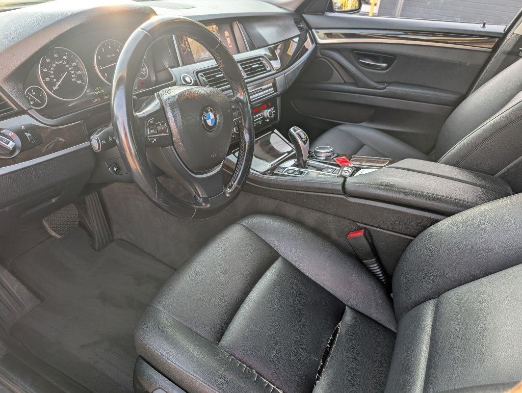 BMW 5-Series 528i xDrive 2016