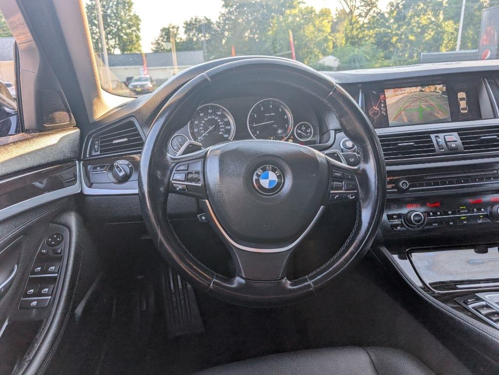 BMW 5-Series 528i xDrive 2016