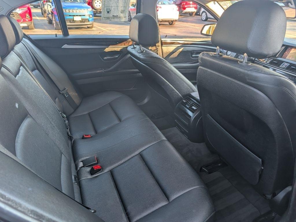 BMW 5-Series 528i xDrive 2016