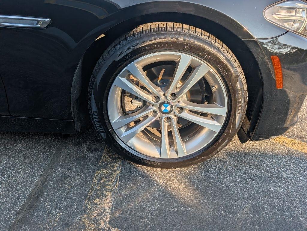BMW 5-Series 528i xDrive 2016