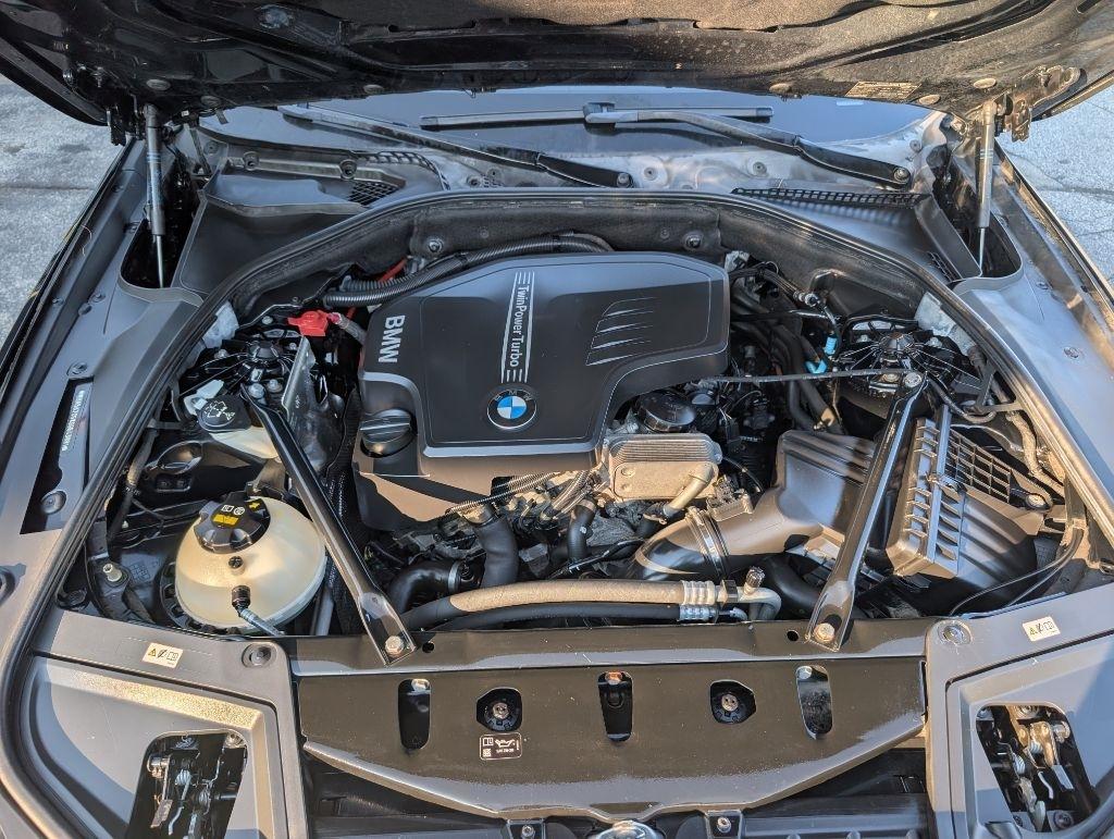 BMW 5-Series 528i xDrive 2016
