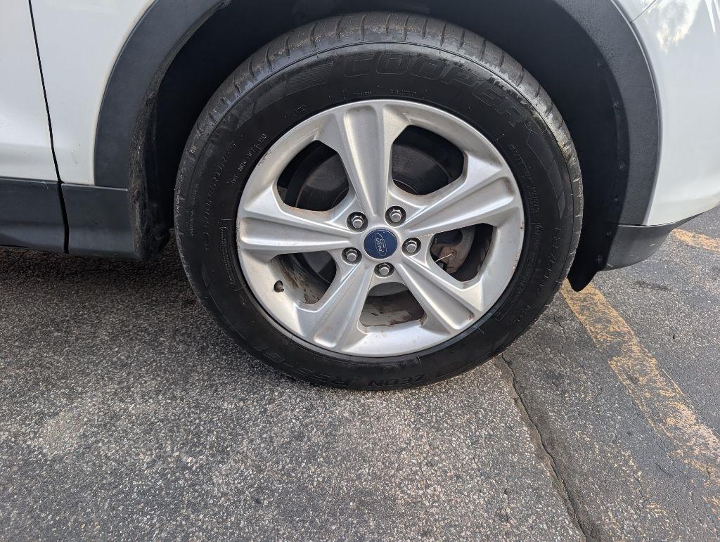Ford Escape SE FWD 2016