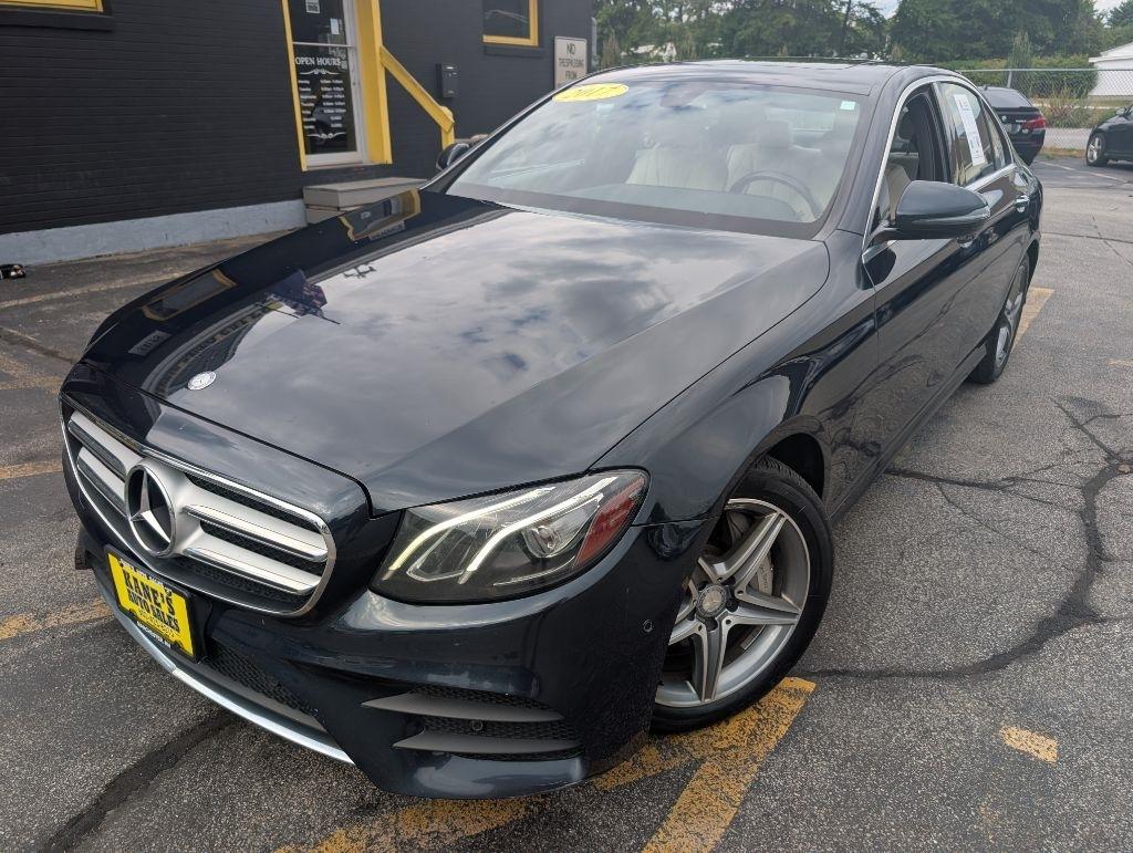 Mercedes-Benz E-Class E300 Luxury 4MATIC Sedan 2017