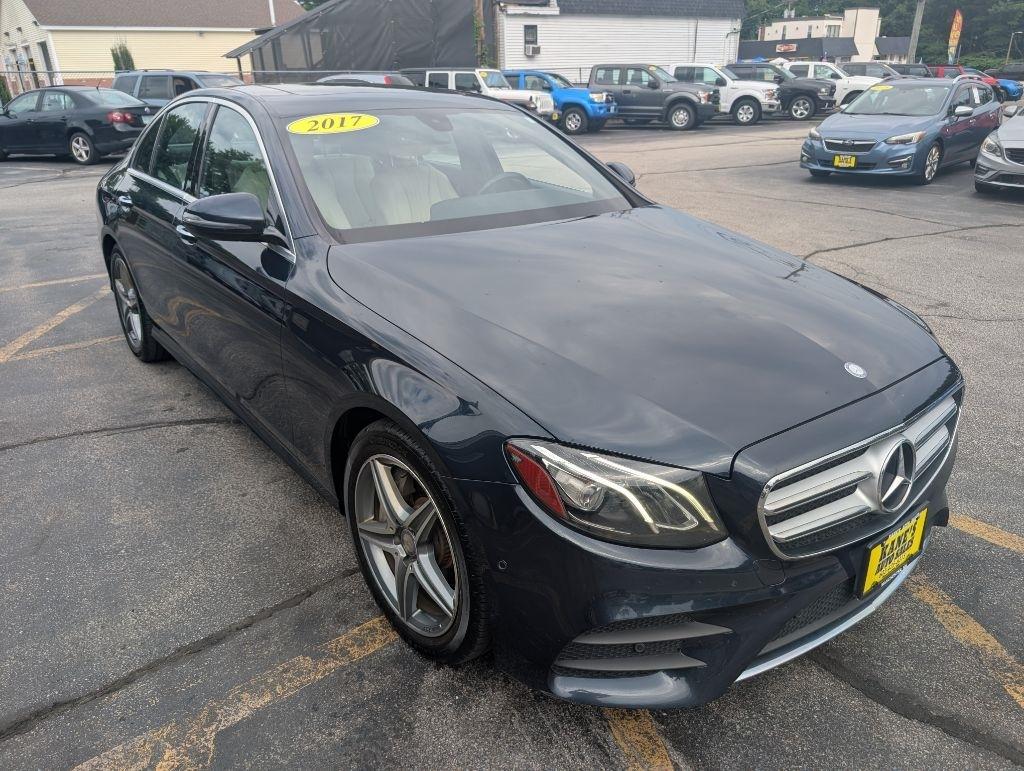 Mercedes-Benz E-Class E300 Luxury 4MATIC Sedan 2017