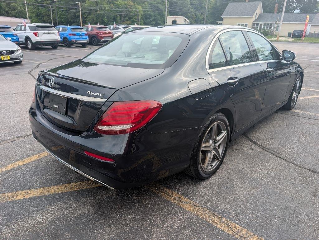 Mercedes-Benz E-Class E300 Luxury 4MATIC Sedan 2017