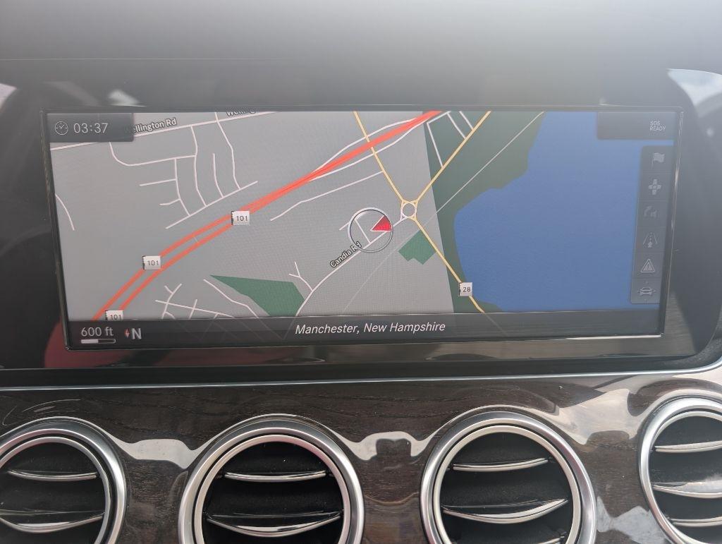 Mercedes-Benz E-Class E300 Luxury 4MATIC Sedan 2017