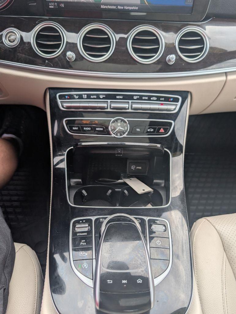 Mercedes-Benz E-Class E300 Luxury 4MATIC Sedan 2017