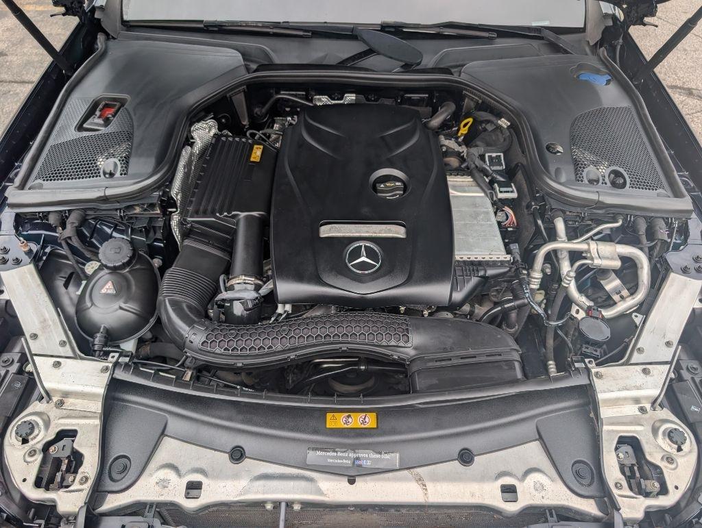 Mercedes-Benz E-Class E300 Luxury 4MATIC Sedan 2017