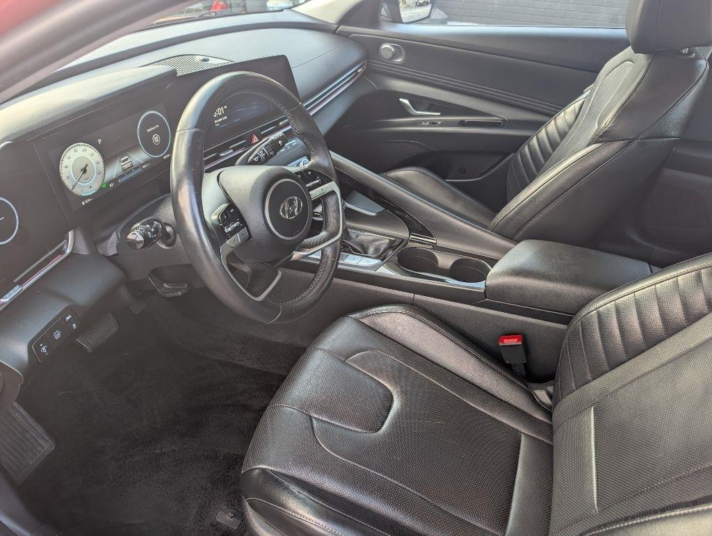 Hyundai Elantra Limited Hybrid 2023