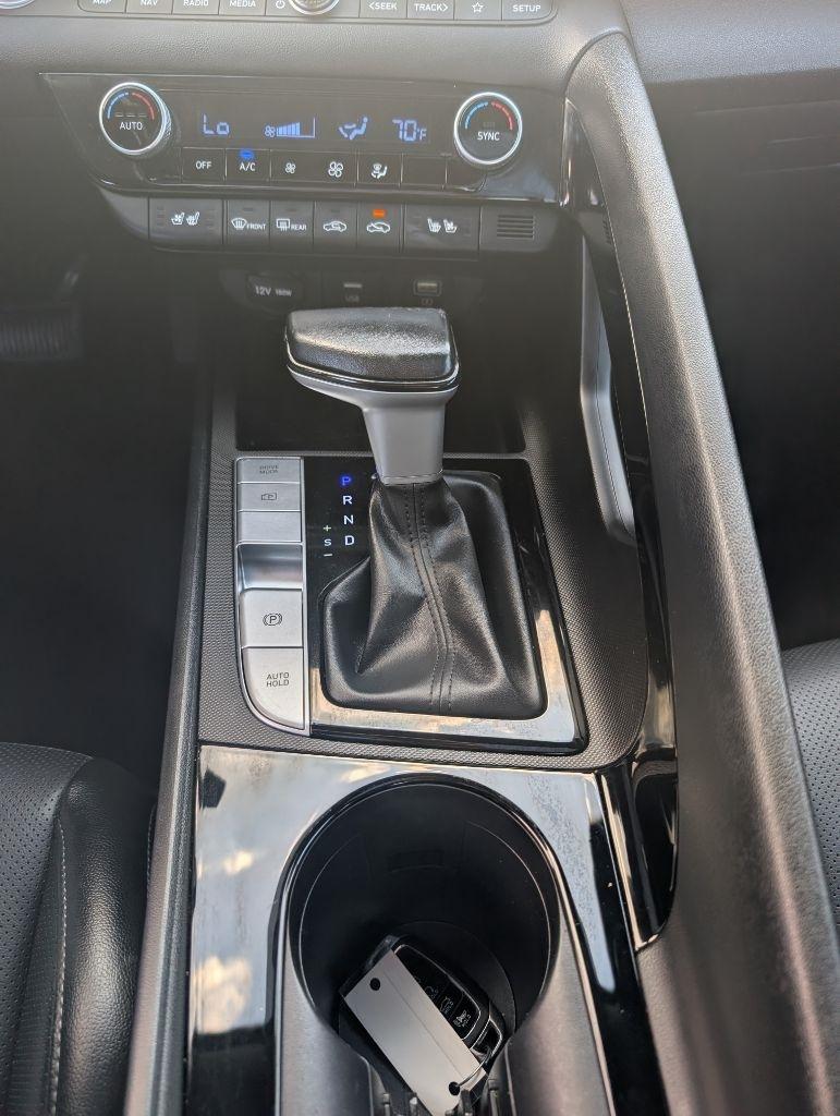 Hyundai Elantra Limited Hybrid 2023