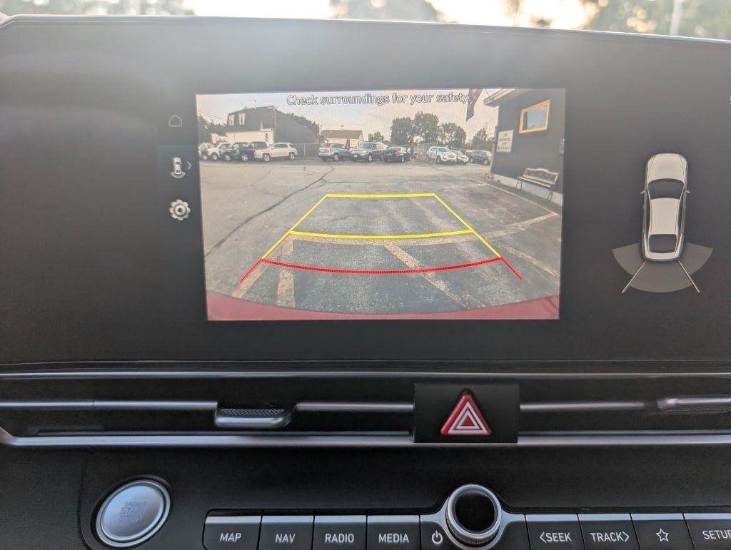 Hyundai Elantra Limited Hybrid 2023