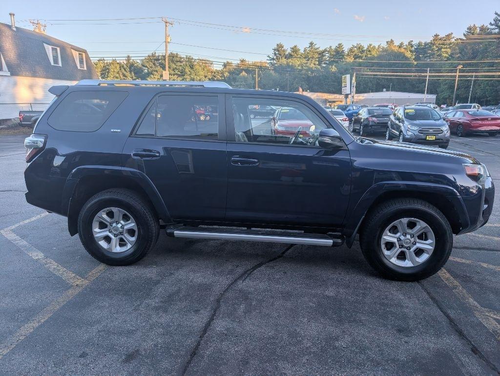 Toyota 4Runner SR5 4WD 2017