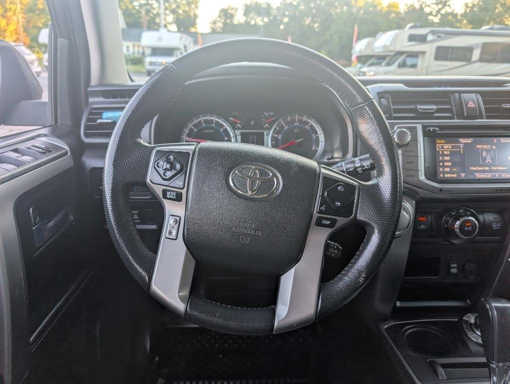 Toyota 4Runner SR5 4WD 2017