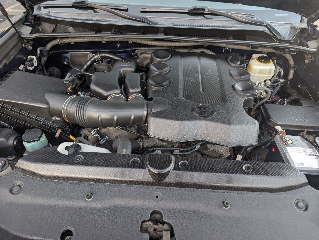 Toyota 4Runner SR5 4WD 2017