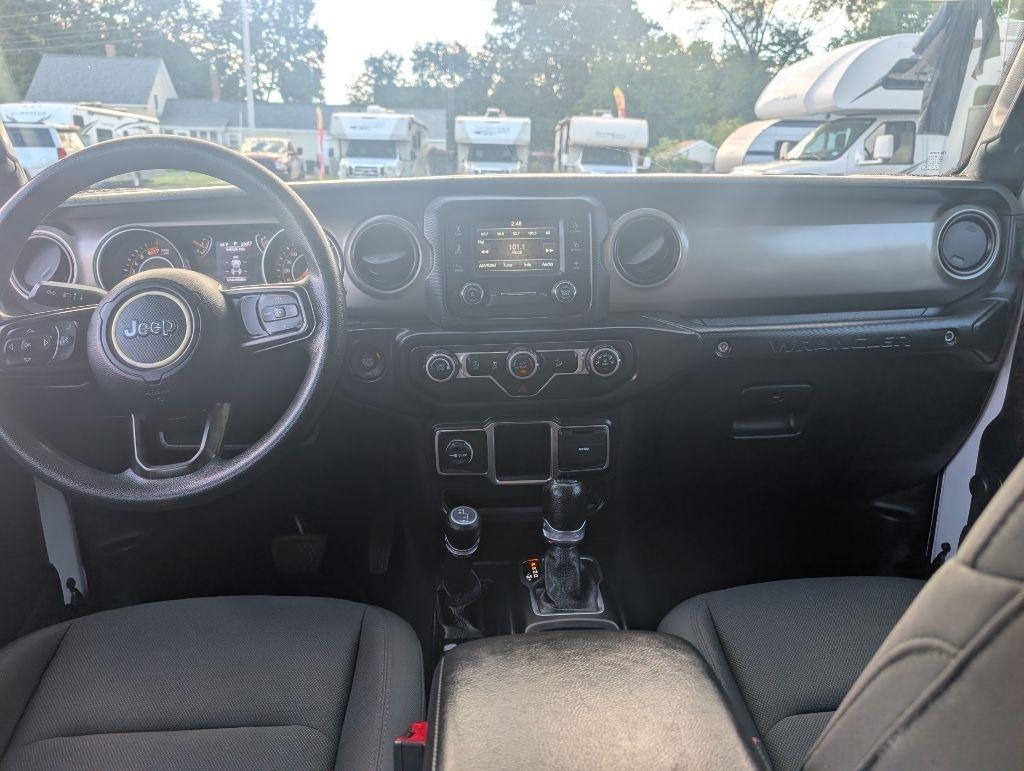 Jeep Wrangler Unlimited Sport 2018