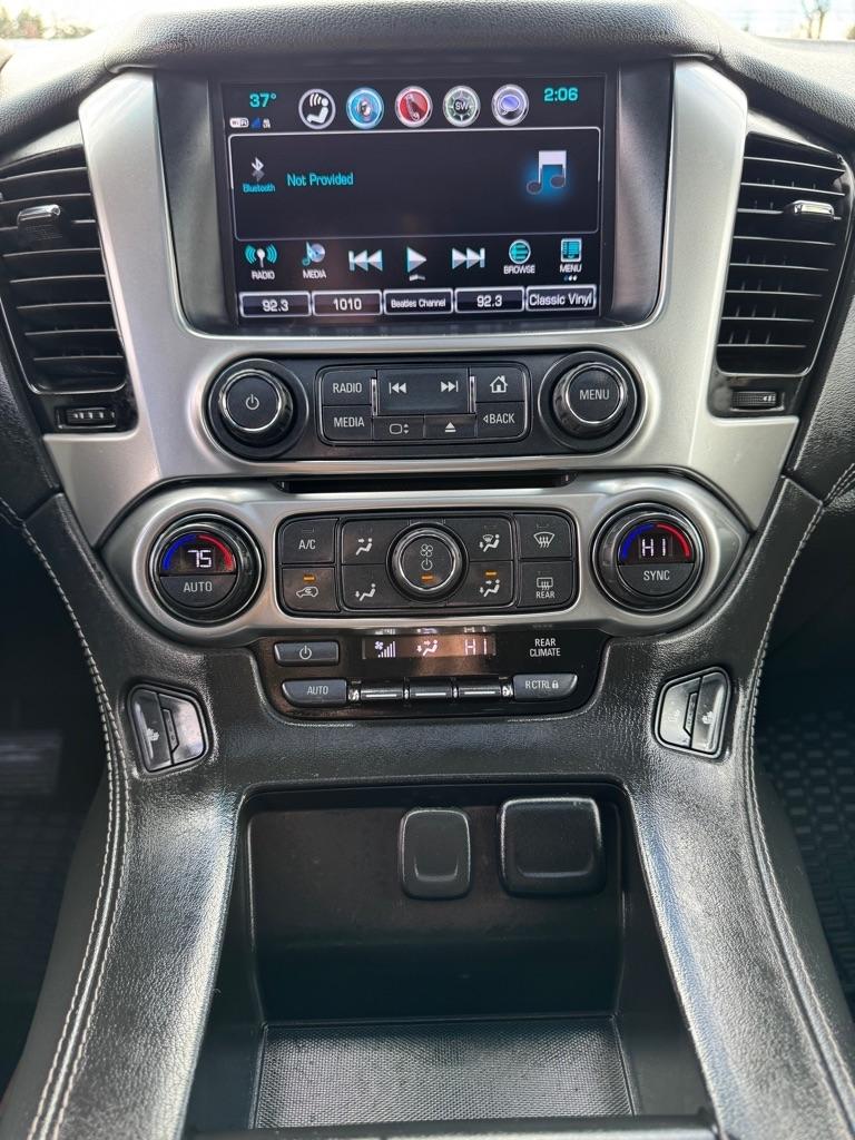 Chevrolet Suburban LT 4WD 2018