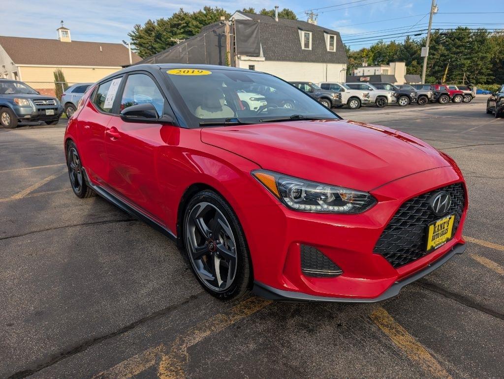 Hyundai Veloster photo 4