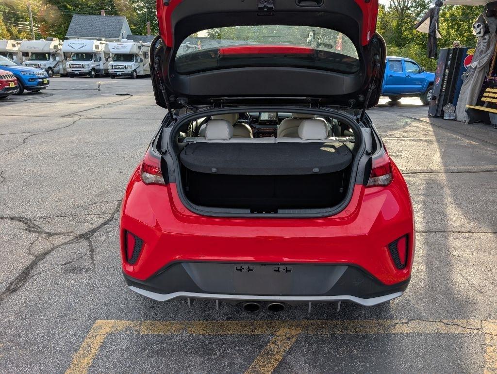 Hyundai Veloster photo 8