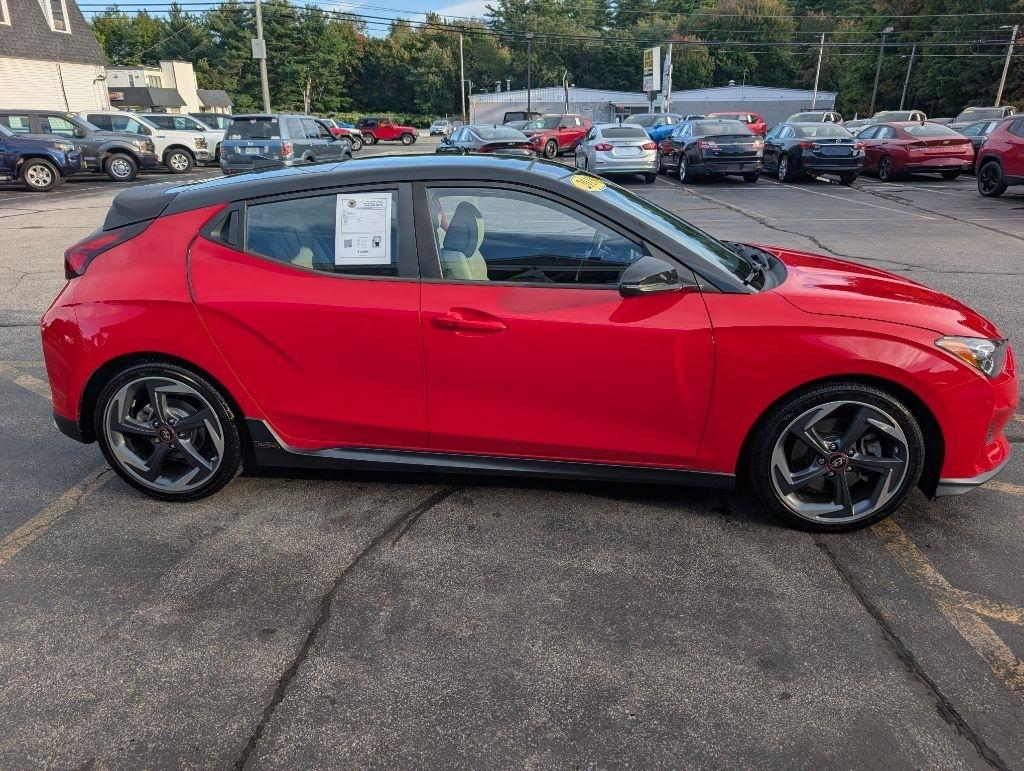 Hyundai Veloster photo 10