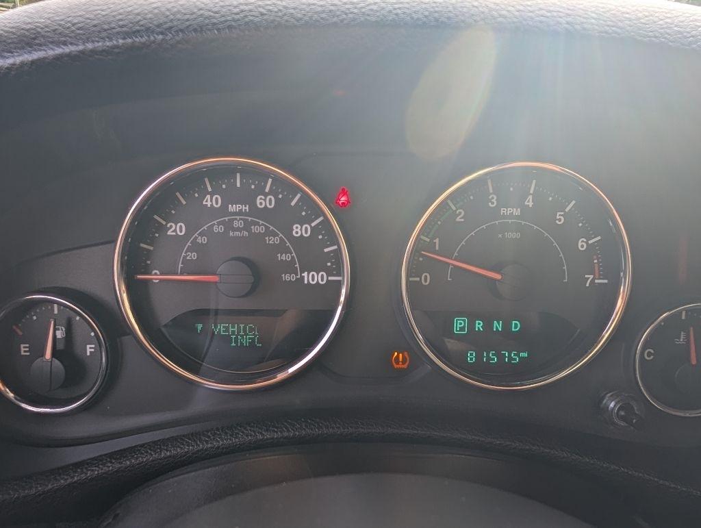 Jeep Wrangler photo 12