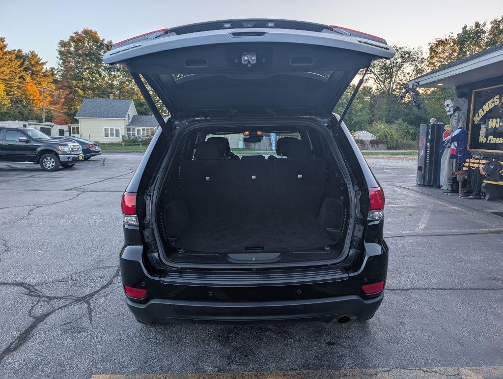 Jeep Grand Cherokee photo 8