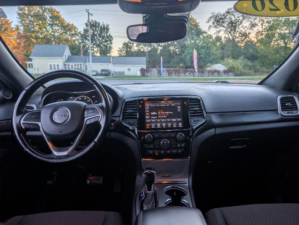 Jeep Grand Cherokee photo 12