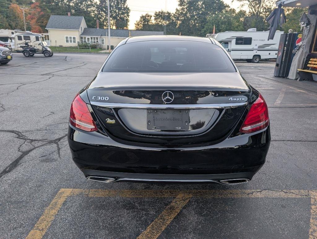 Mercedes-Benz C-Class photo 6