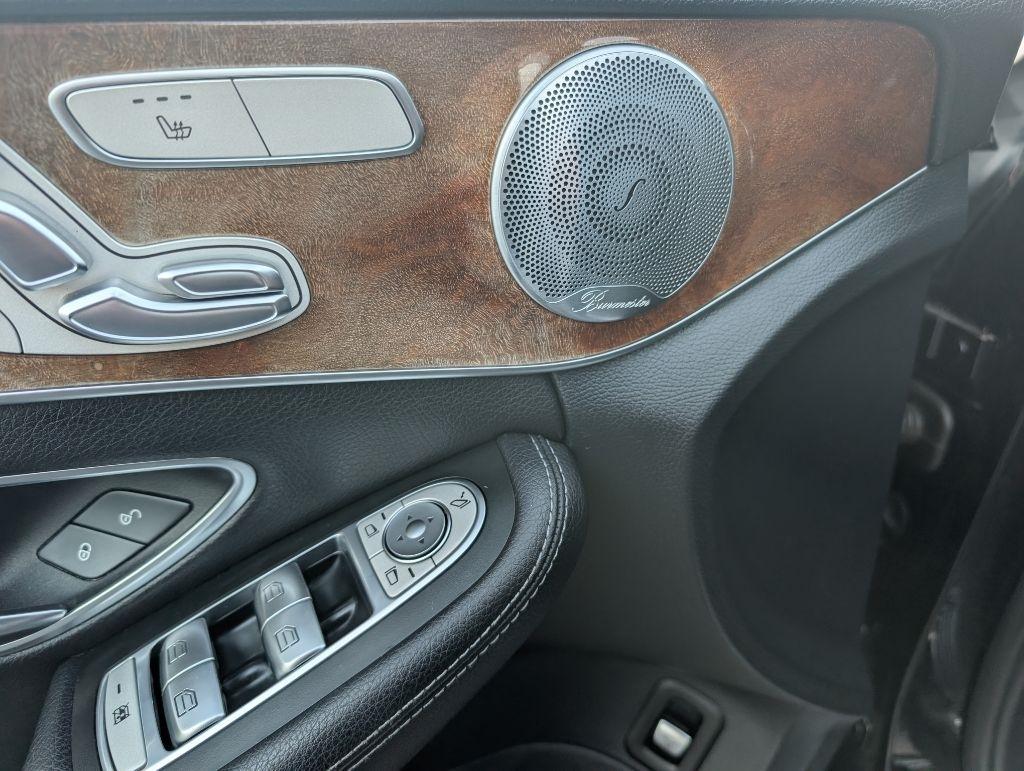 Mercedes-Benz C-Class photo 17