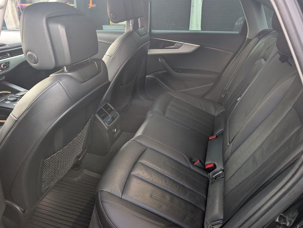 Audi A4 photo 18