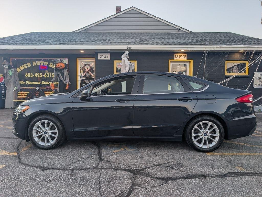 2020 Ford Fusion SE