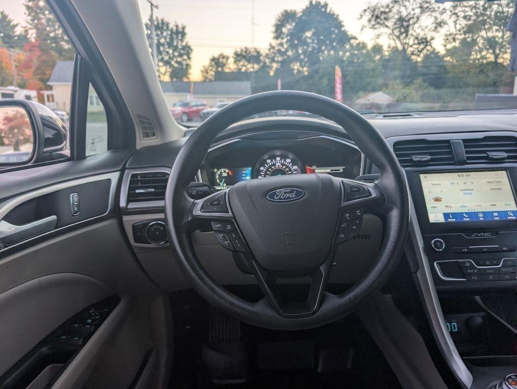 Ford Fusion SE 2020