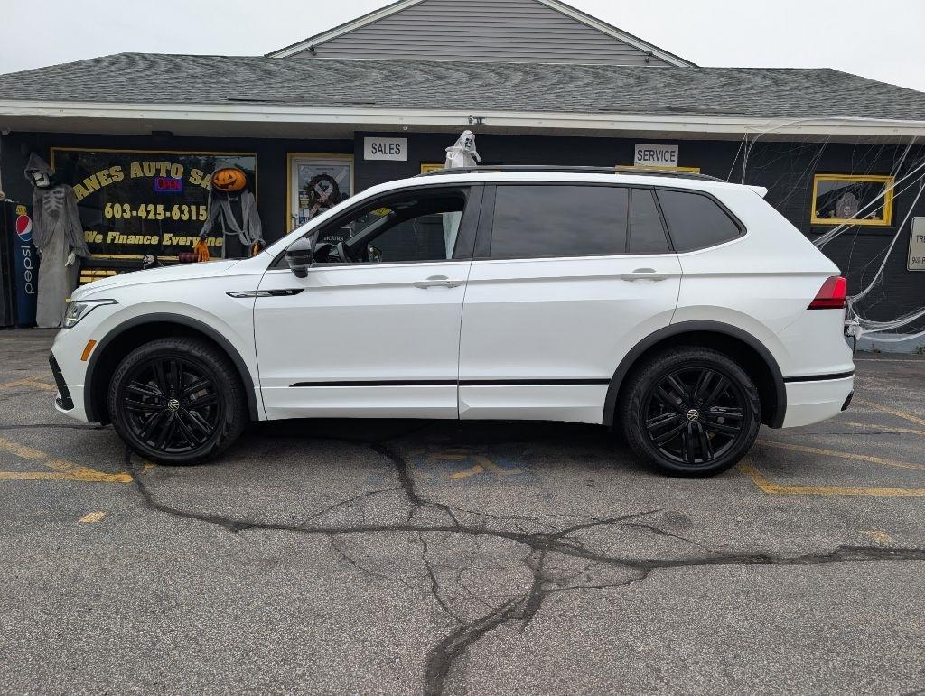 2022 Volkswagen Tiguan SE R-LINE BLACK