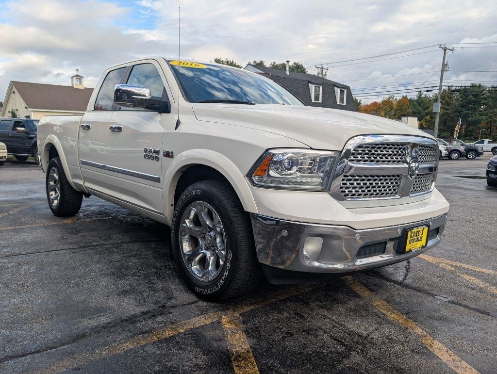 RAM 1500 Laramie Quad Cab 4WD 2016