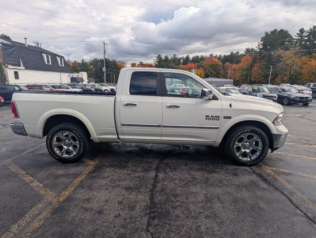 RAM 1500 Laramie Quad Cab 4WD 2016