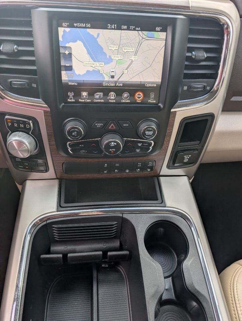 RAM 1500 Laramie Quad Cab 4WD 2016