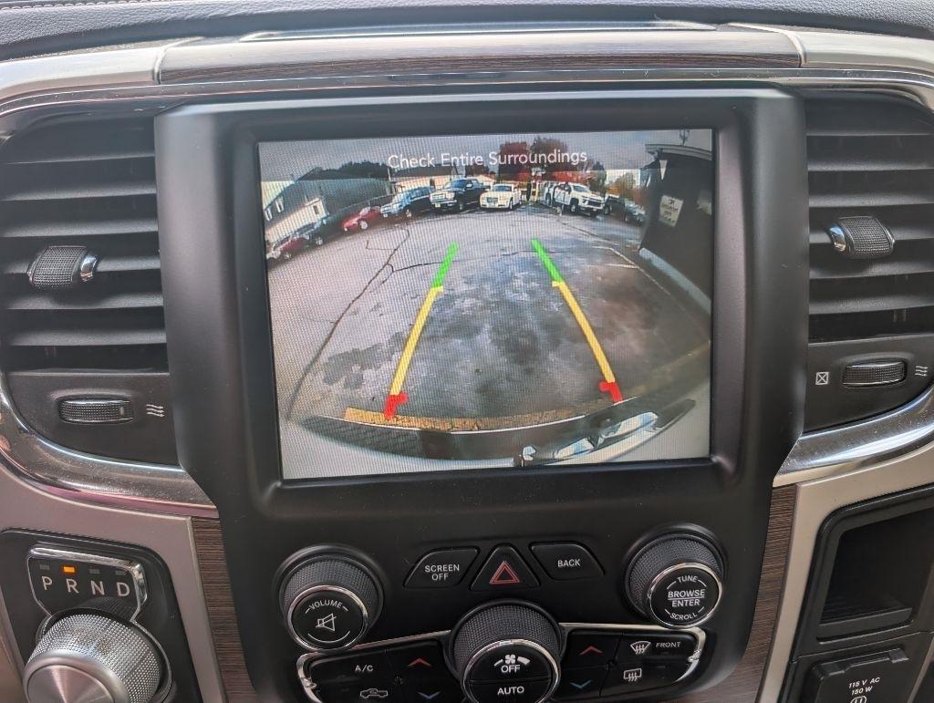 RAM 1500 Laramie Quad Cab 4WD 2016