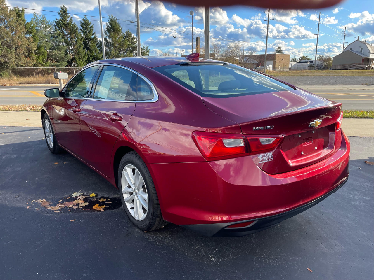 2017 Chevrolet Malibu 1LT photo 3