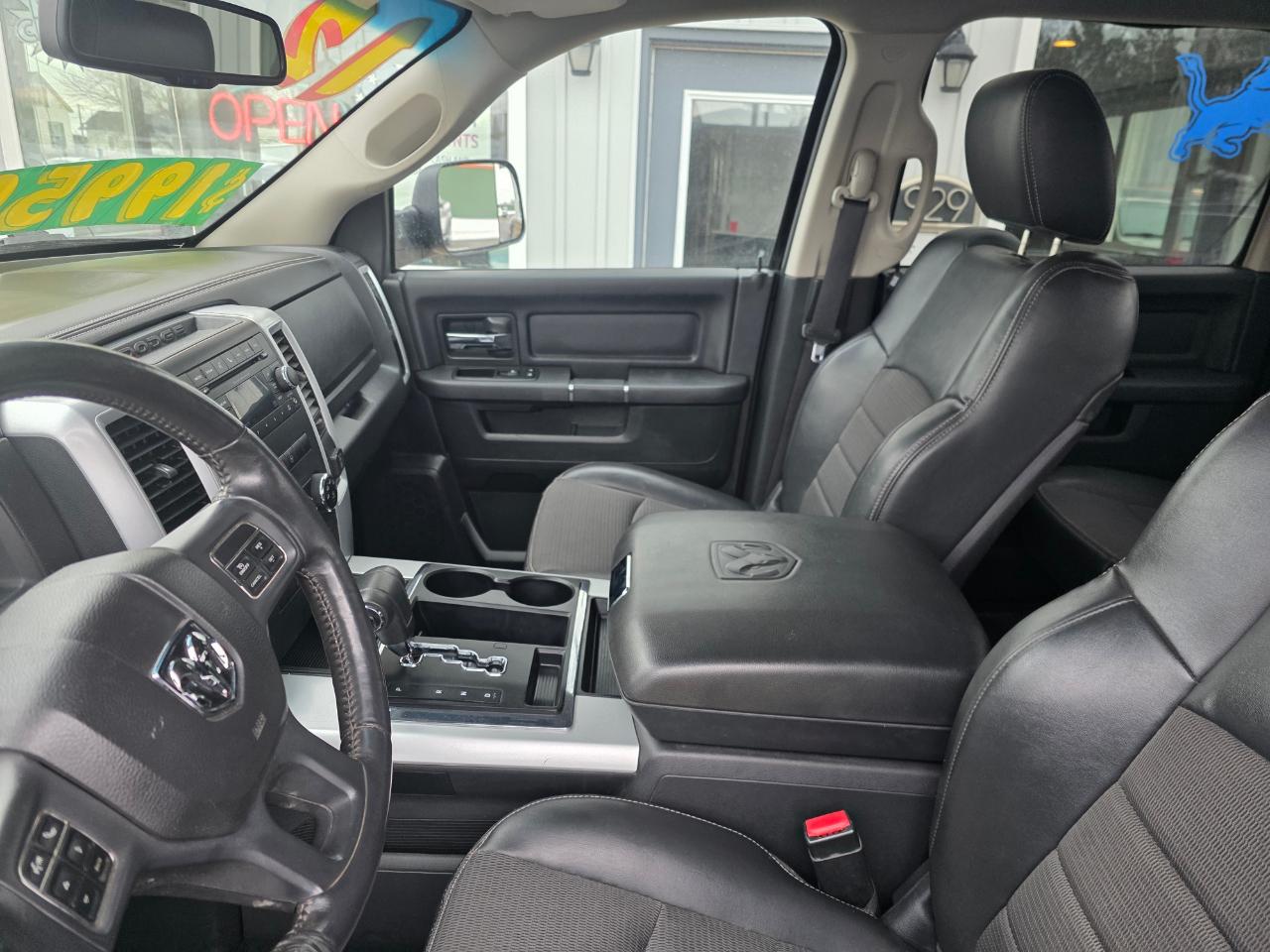 RAM 1500 Sport Crew Cab 4WD 2012