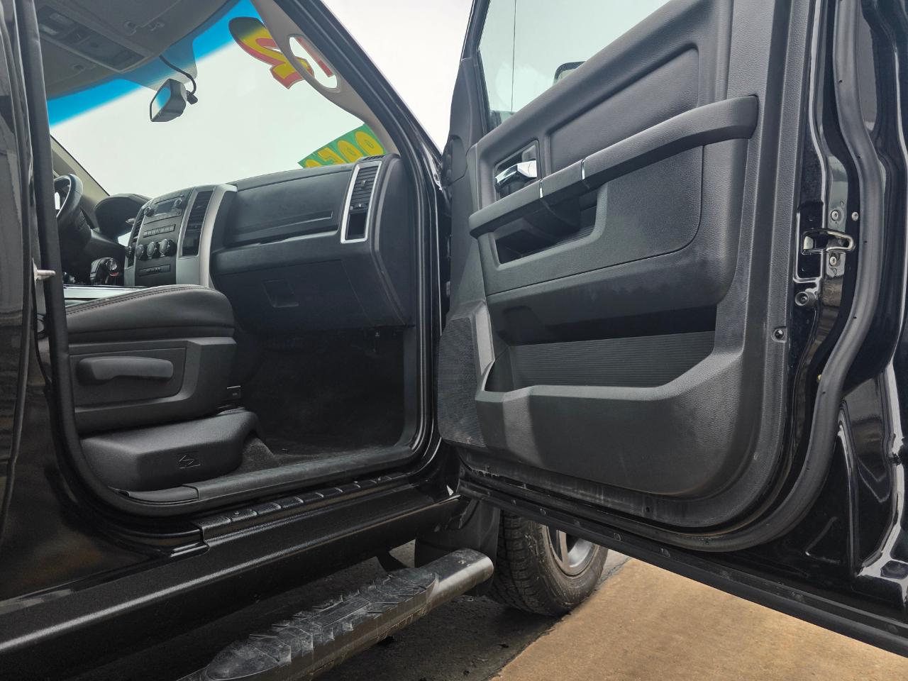 RAM 1500 Sport Crew Cab 4WD 2012