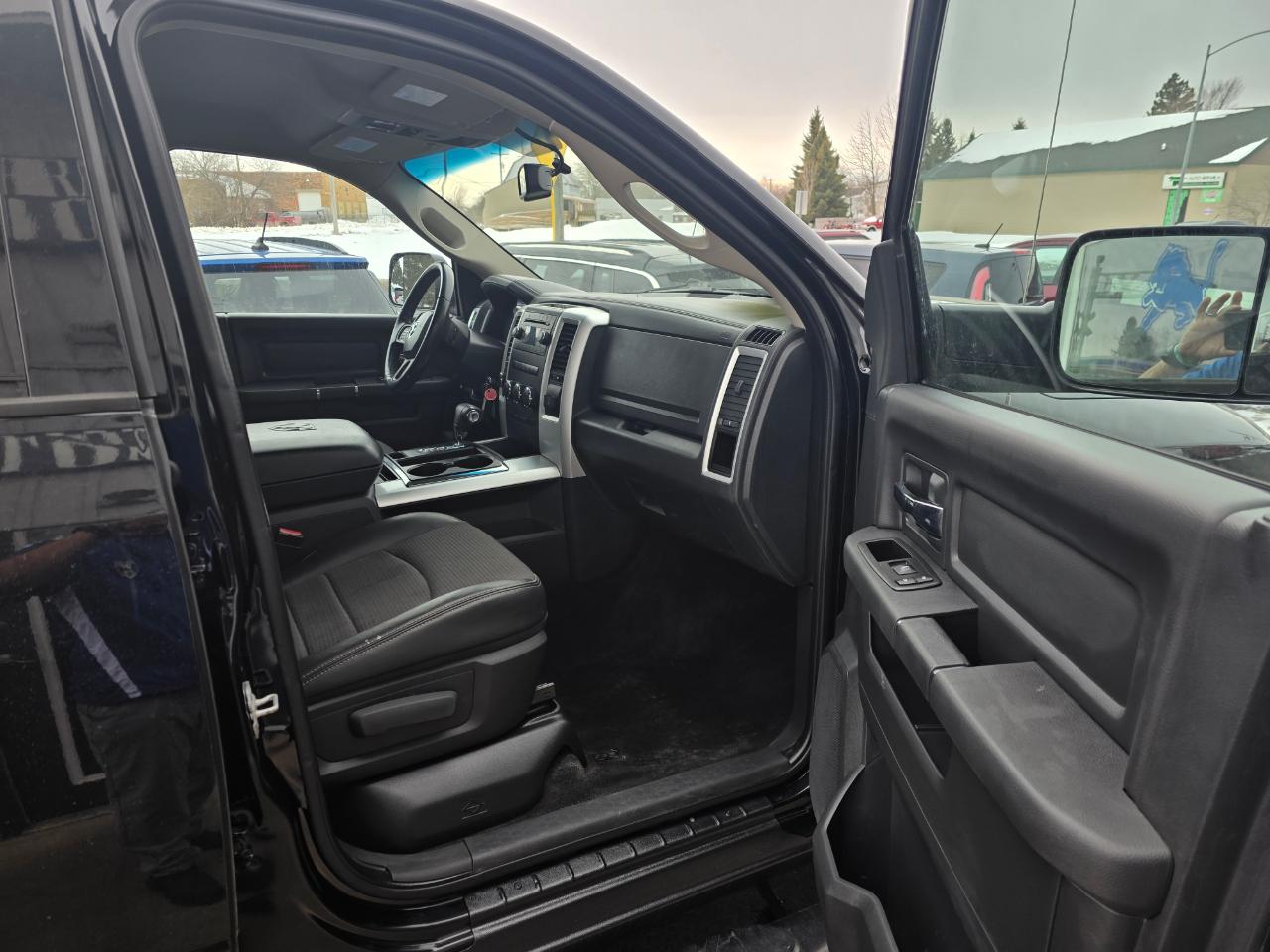 RAM 1500 Sport Crew Cab 4WD 2012