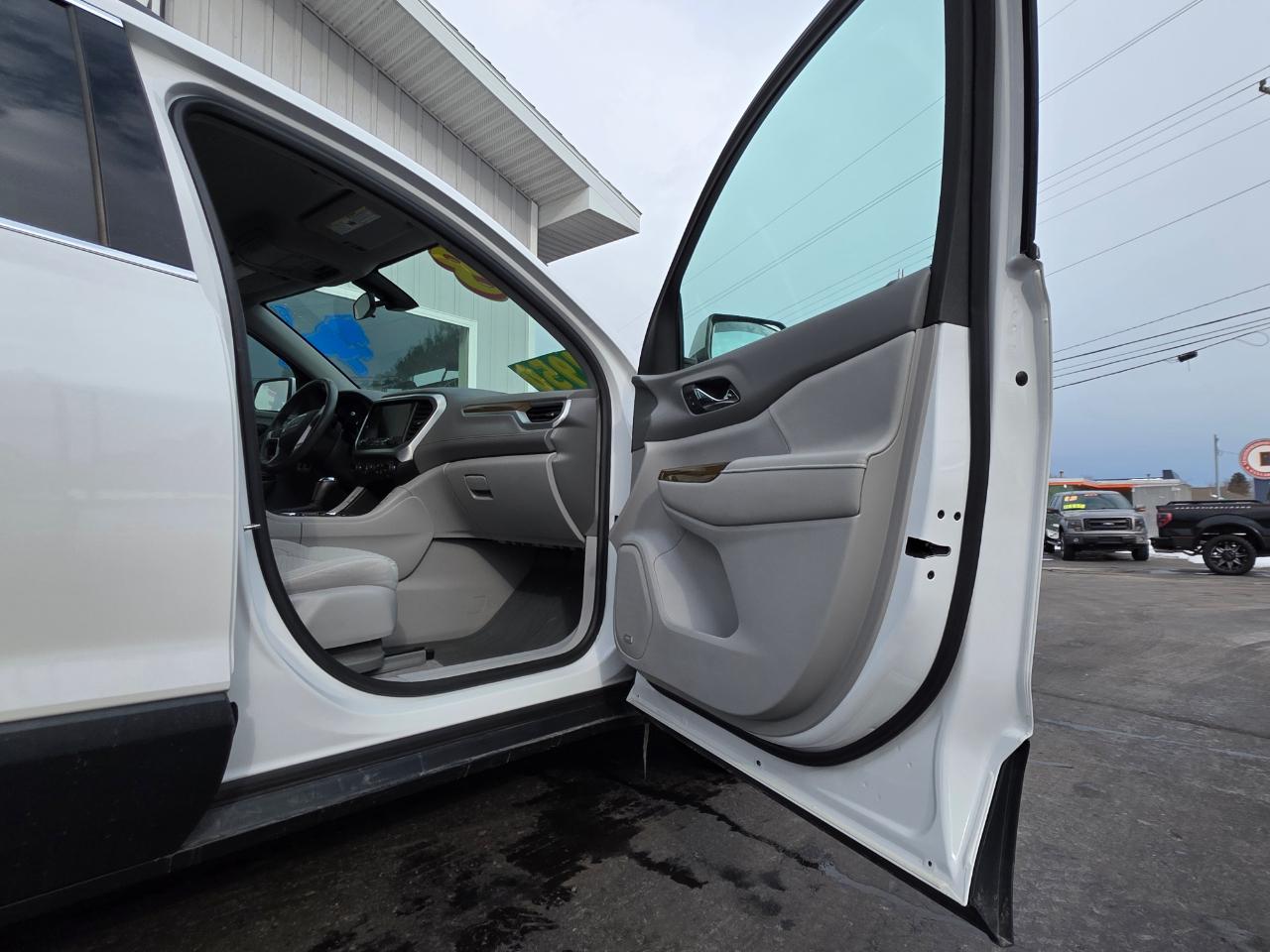 GMC Acadia SLE-2 AWD 2018