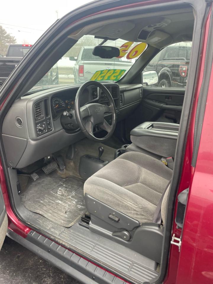 Chevrolet Silverado 1500 Work Truck Ext. Cab Short Bed 4WD 2005