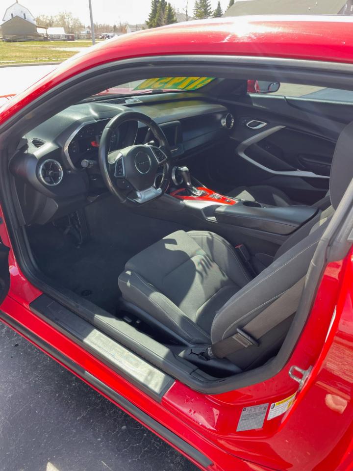 Chevrolet Camaro 1LT Coupe 8A 2018