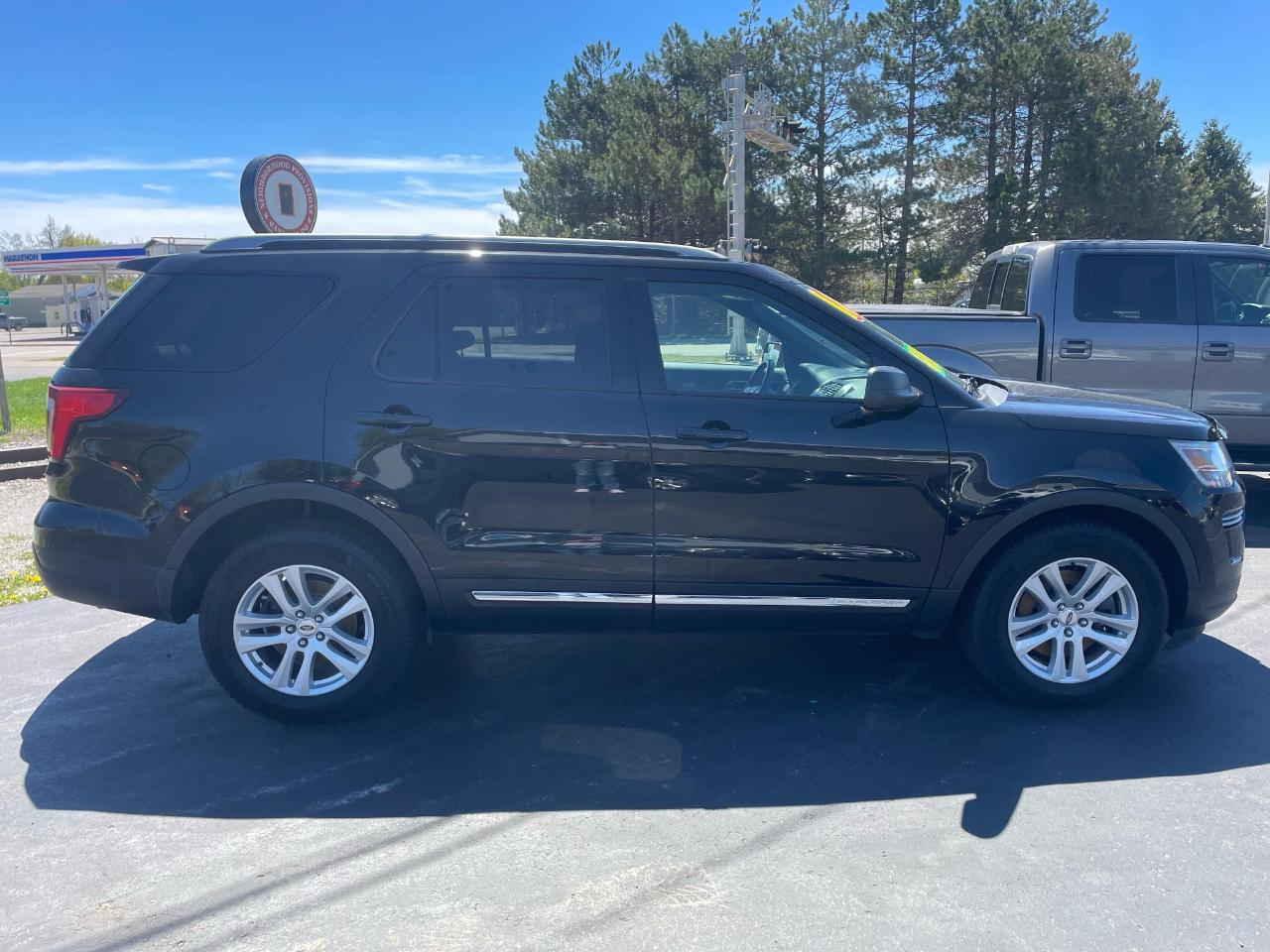 Ford Explorer XLT 4WD 2018