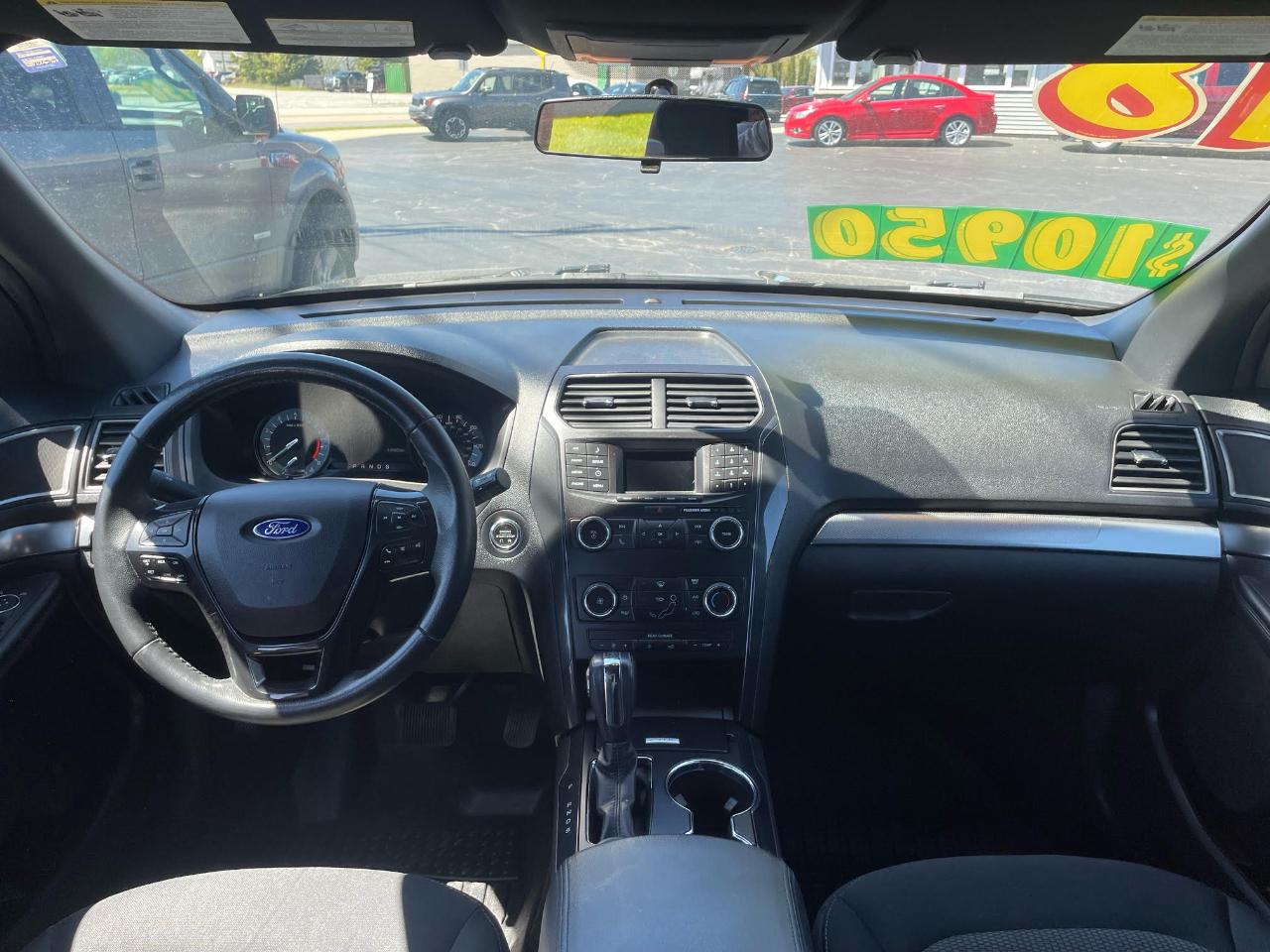 Ford Explorer XLT 4WD 2018
