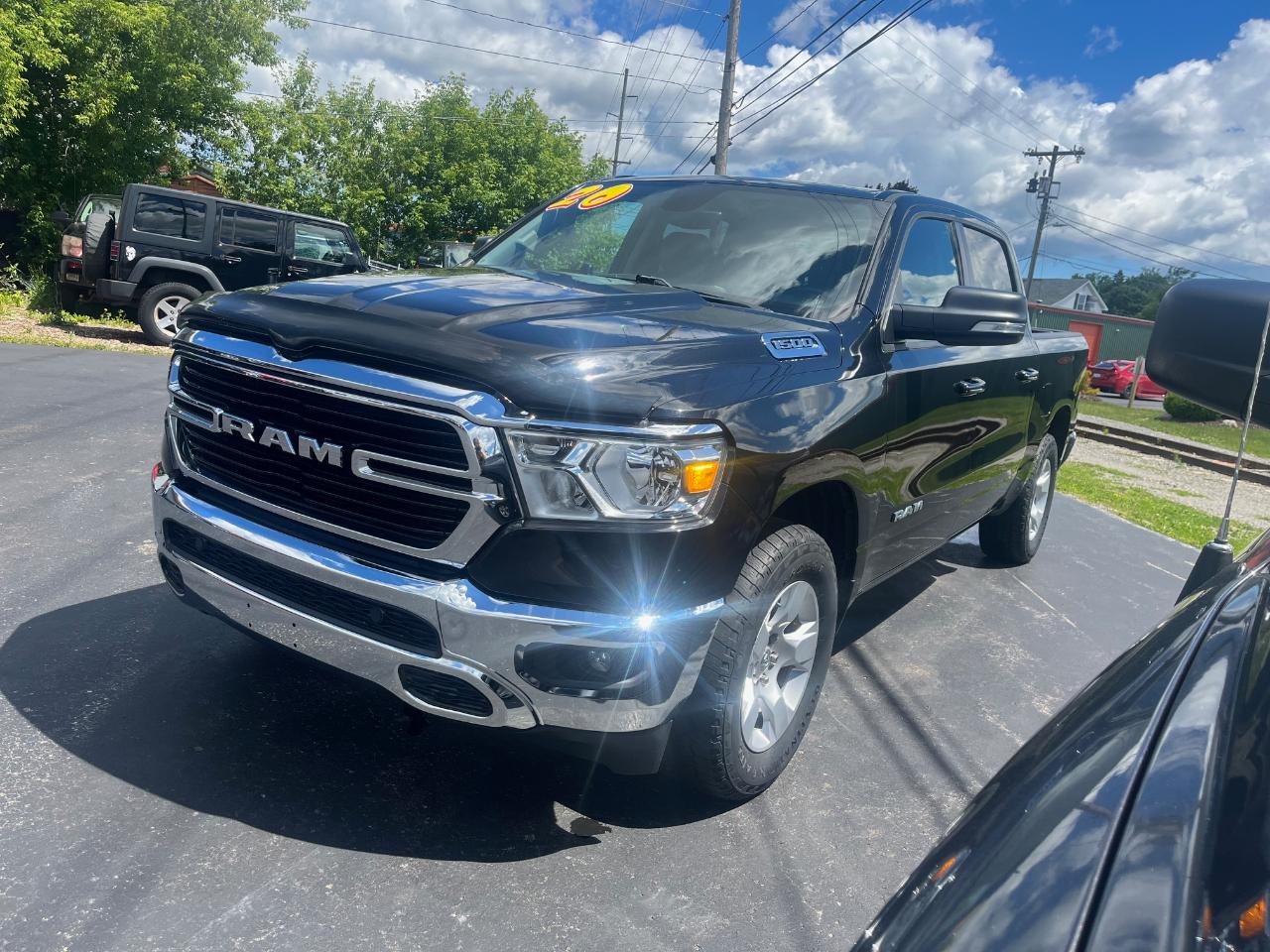 RAM 1500 Big Horn Crew Cab SWB 4WD 2020