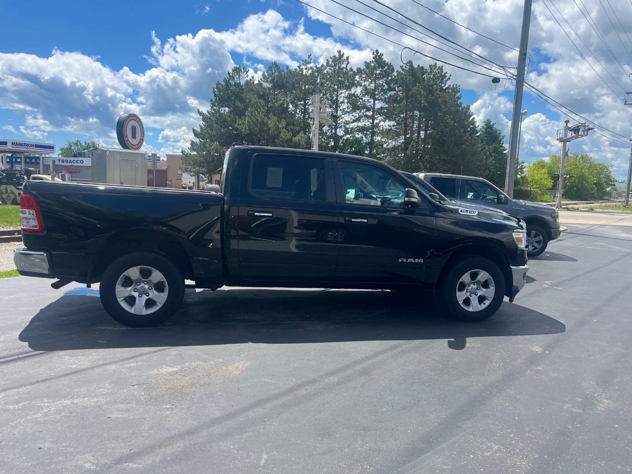 RAM 1500 Big Horn Crew Cab SWB 4WD 2020