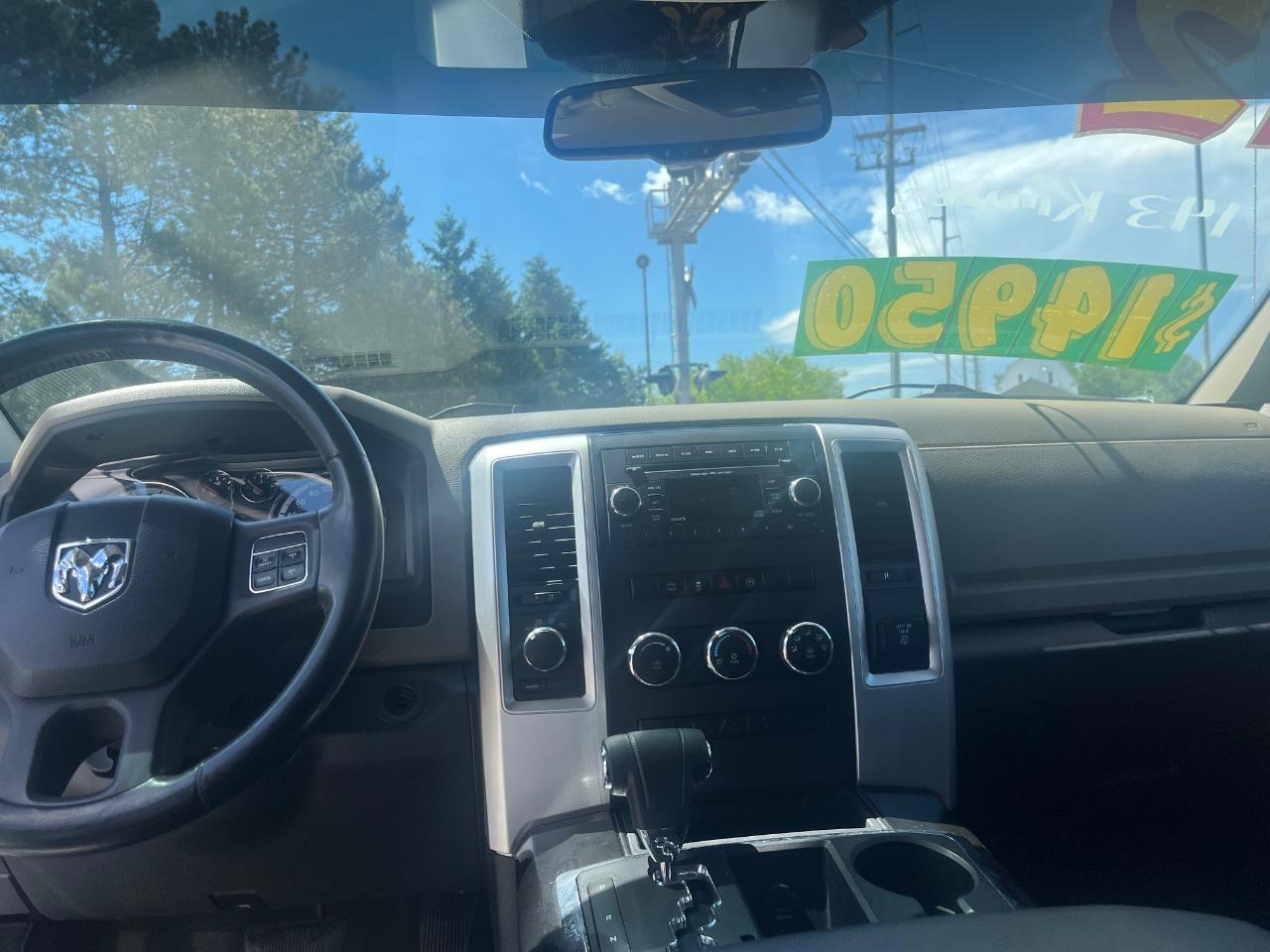 RAM 1500 SLT Quad Cab 4WD 2012
