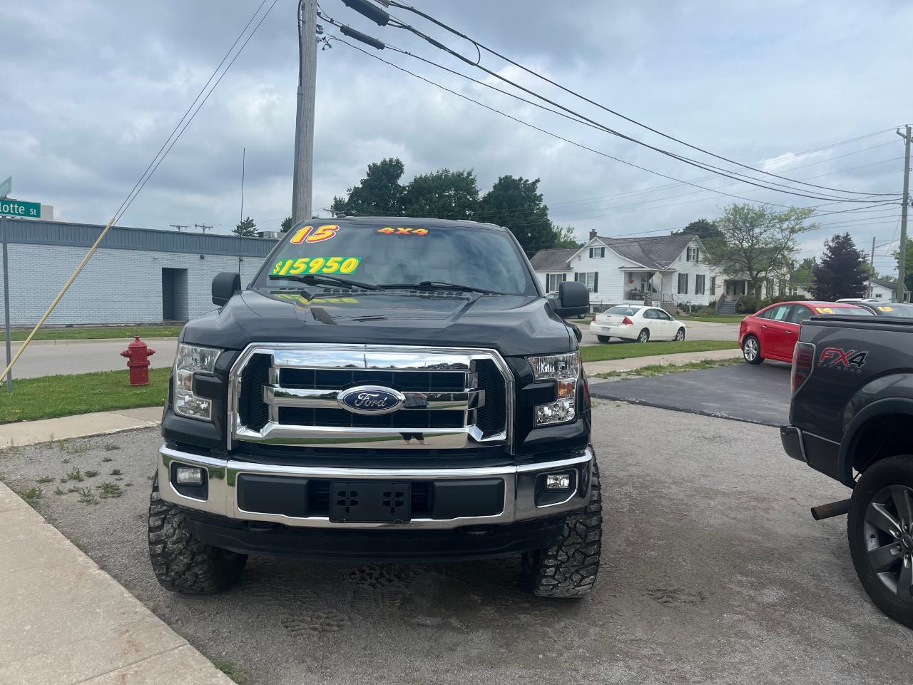 Ford F-150 XL SuperCrew 5.5-ft. Bed 4WD 2015