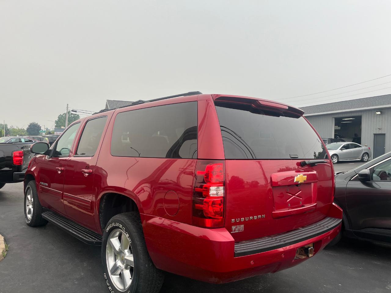 Chevrolet Suburban LS 1500 4WD 2014